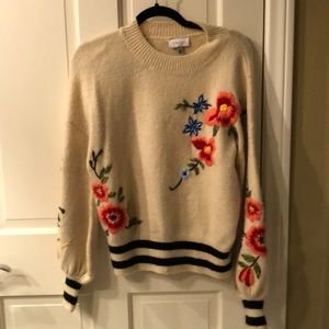 Floral sweater. Size small